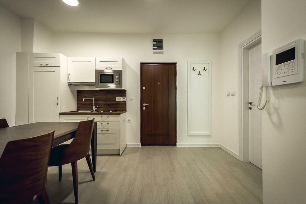 Adria Lux Apartmens 2 Светі-Стефан Екстер'єр фото