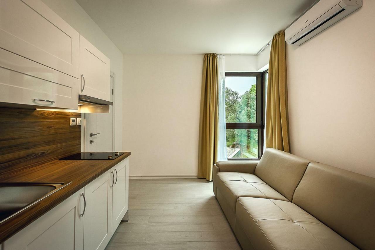 Adria Lux Apartmens 2 Светі-Стефан Екстер'єр фото