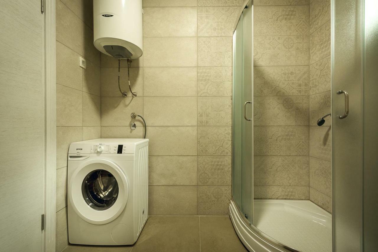 Adria Lux Apartmens 2 Светі-Стефан Екстер'єр фото
